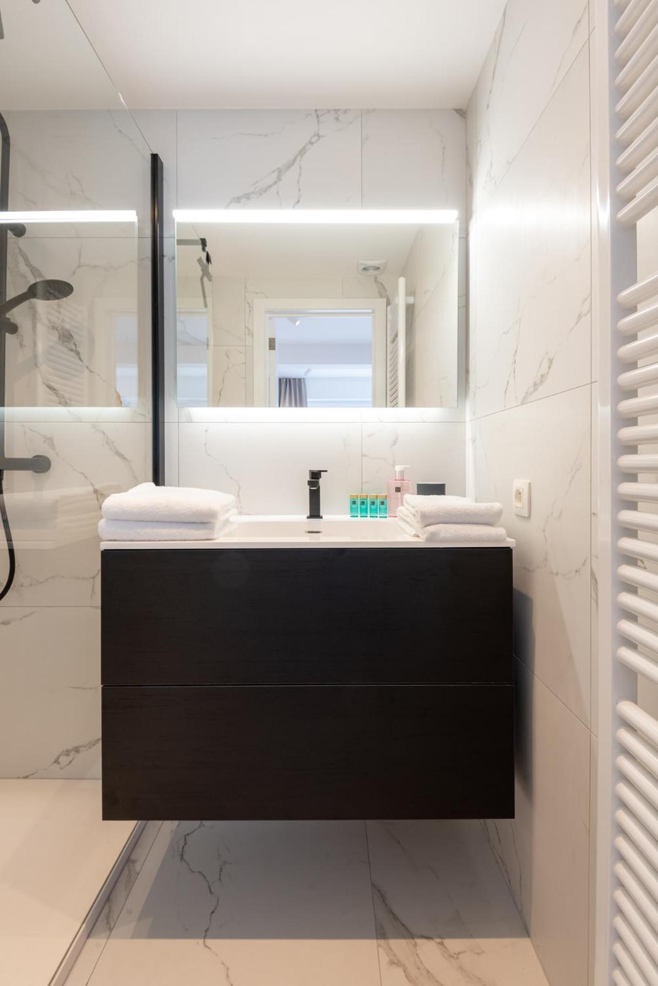 Spacious Penthouse For 8 People In The City Centre Ostenda Esterno foto